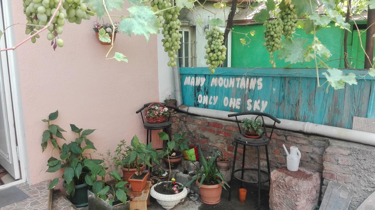 Sky Guest House Tiflis Exterior foto